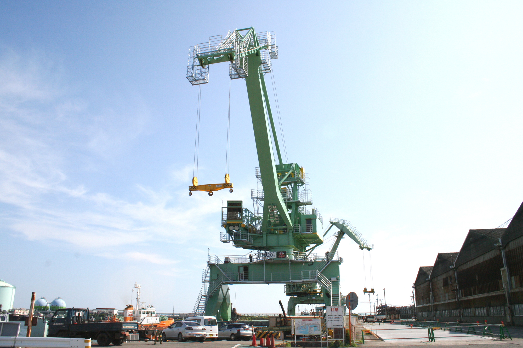 Luffing Jib Crane